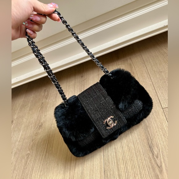 Chanel Black Fantasy Fur and Tweed Classic Flap Bag - Picture 3 of 10